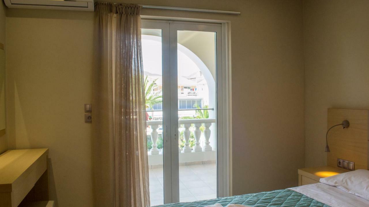 Hotel Olympia Laganas Esterno foto